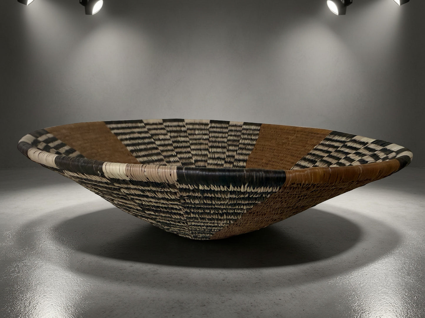 Handwoven Botswana Basket Set- MOKWATLA WA TLHWARE AND MORULELO WA RANTAFOLE (2 pieces)p